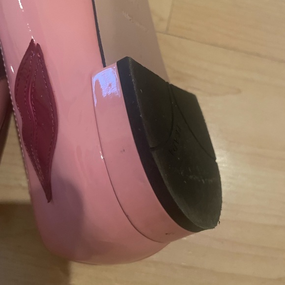 Prada leather flats with colored lip embellishments. - Picture 5 of 9